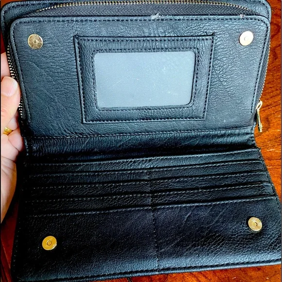 Black, Wallet - Picture 3 of 4